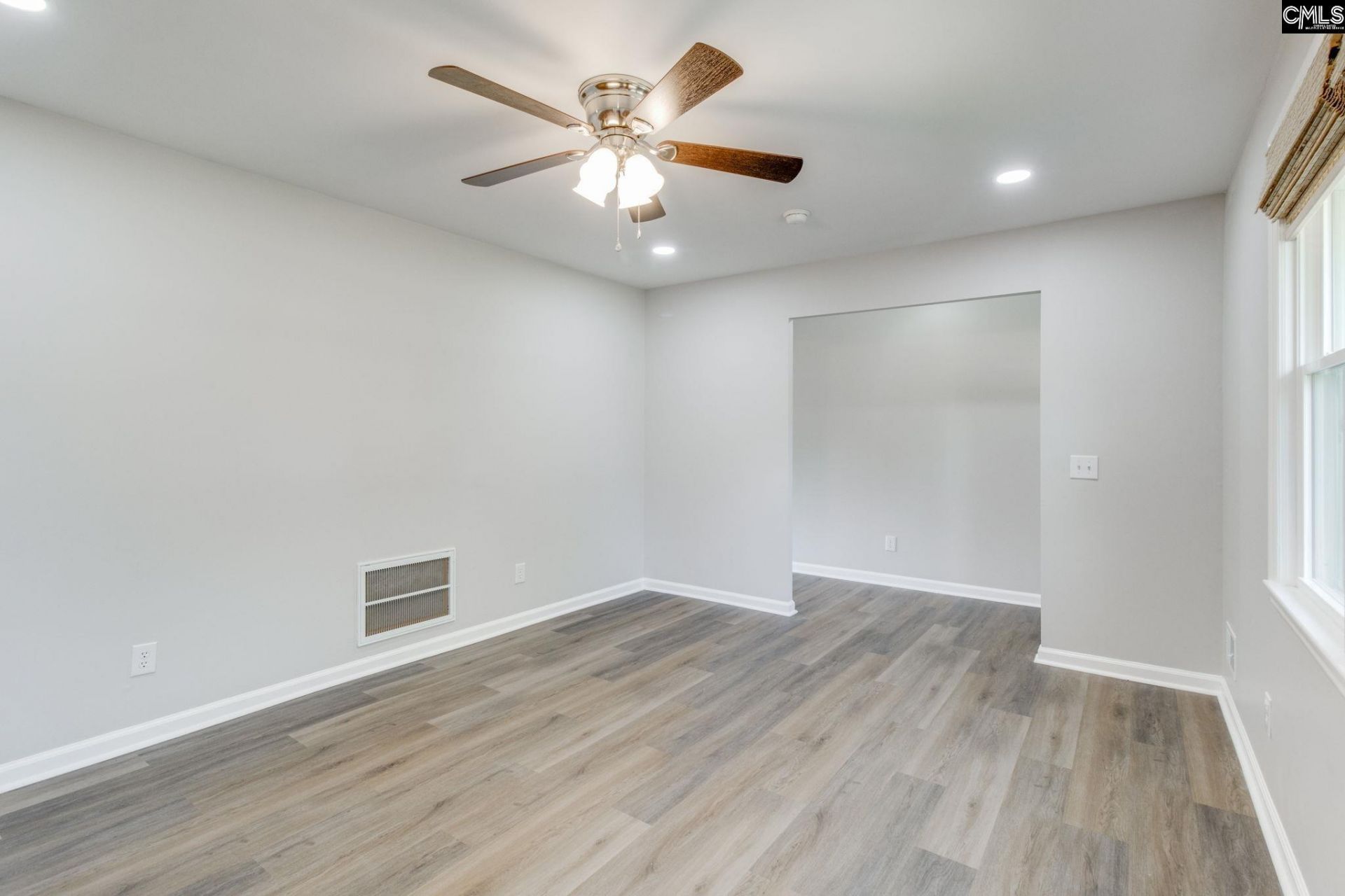 611 N Eden Drive Photo 6