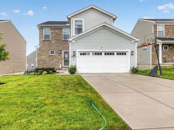 2856 Pine Leaf Court, Hamilton, OH 45013