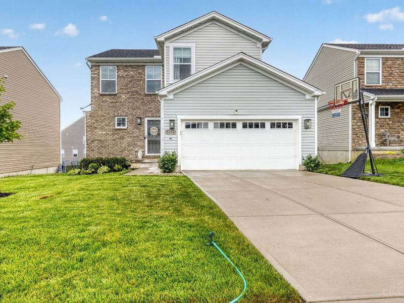 2856 Pine Leaf Court, Hamilton, OH 45013 Photo 1