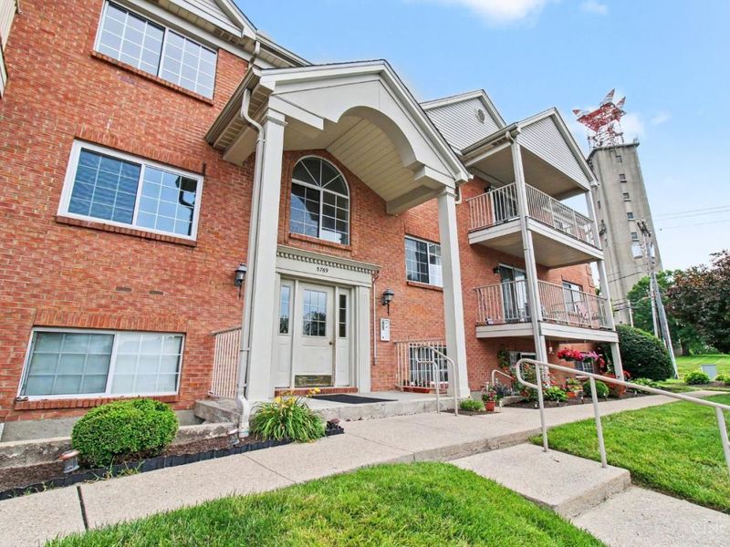 5769 Cheviot Road, Unit 2D, Cincinnati, OH 45247 Photo 2