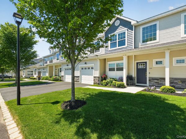 129 Halley Drive , Center Moriches, NY 11934