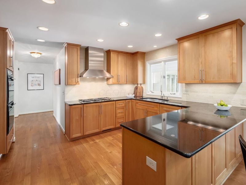 4275 Shelbourne Lane, Upper Arlington, OH 43220 Photo 17