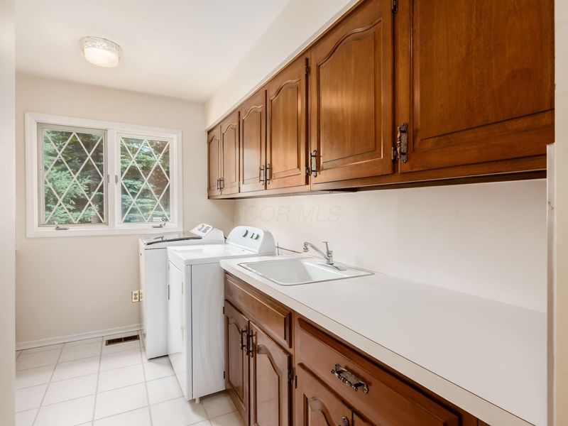 4275 Shelbourne Lane, Upper Arlington, OH 43220 Photo 26