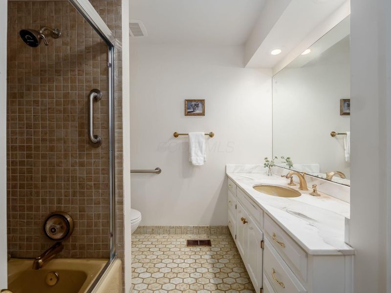 4275 Shelbourne Lane, Upper Arlington, OH 43220 Photo 28