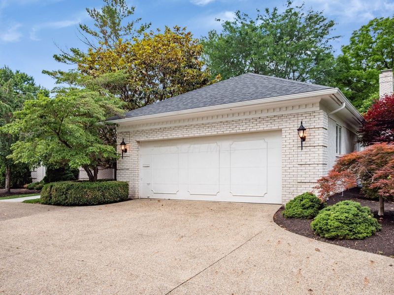 4275 Shelbourne Lane, Upper Arlington, OH 43220 Photo 5