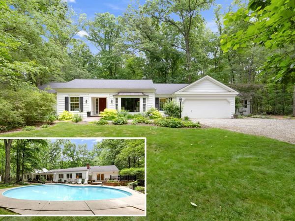 9291 Robinhood Circle , Westerville, OH 43082