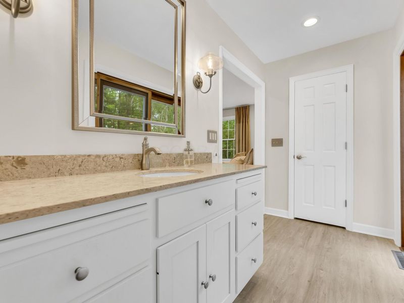 9291 Robinhood Circle , Westerville, OH 43082 Photo 52
