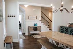 393 Oak Park Street photo 4