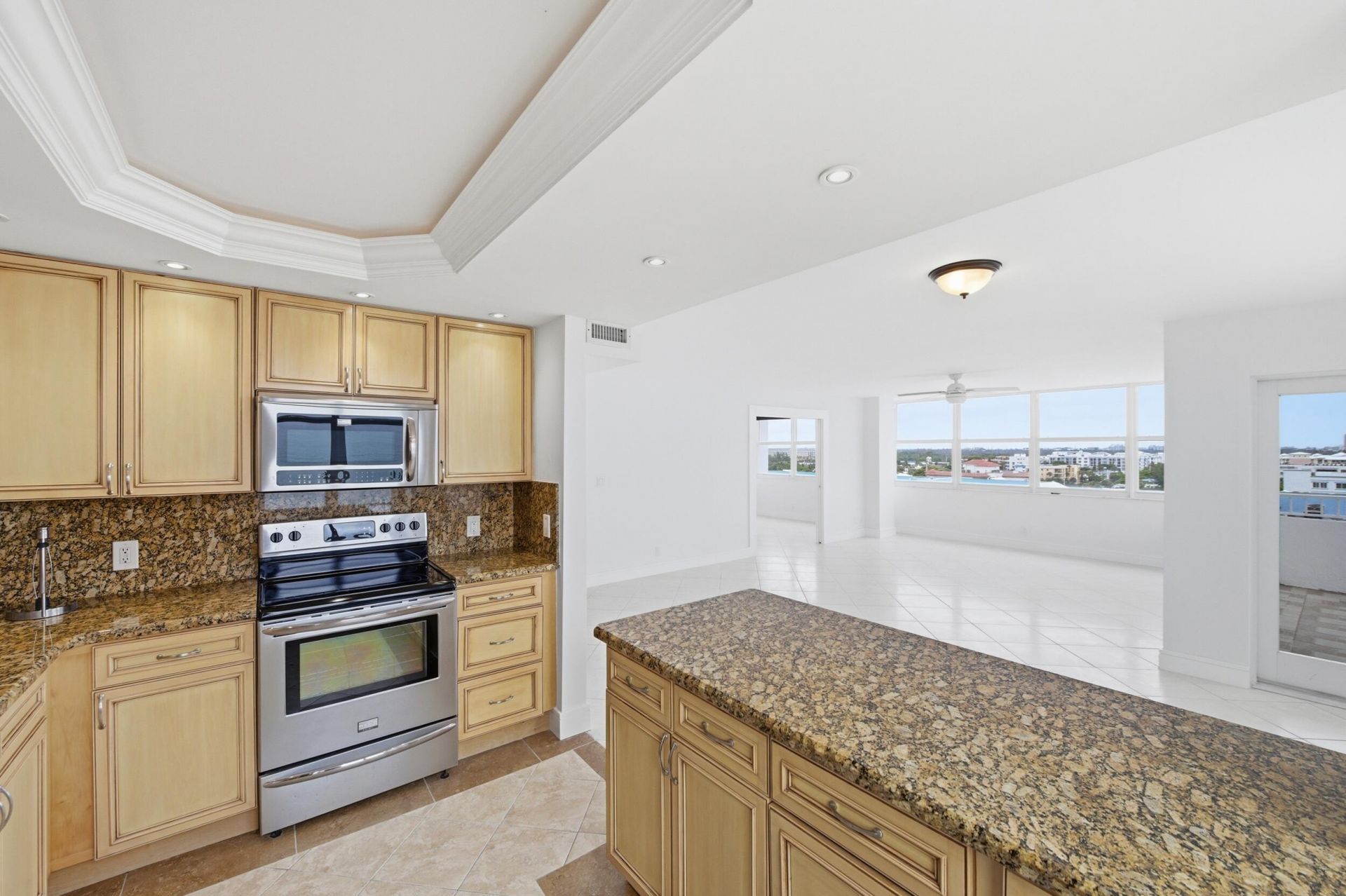 800 SE 20th Avenue, Unit 901, Deerfield Beach, FL 33441 Photo