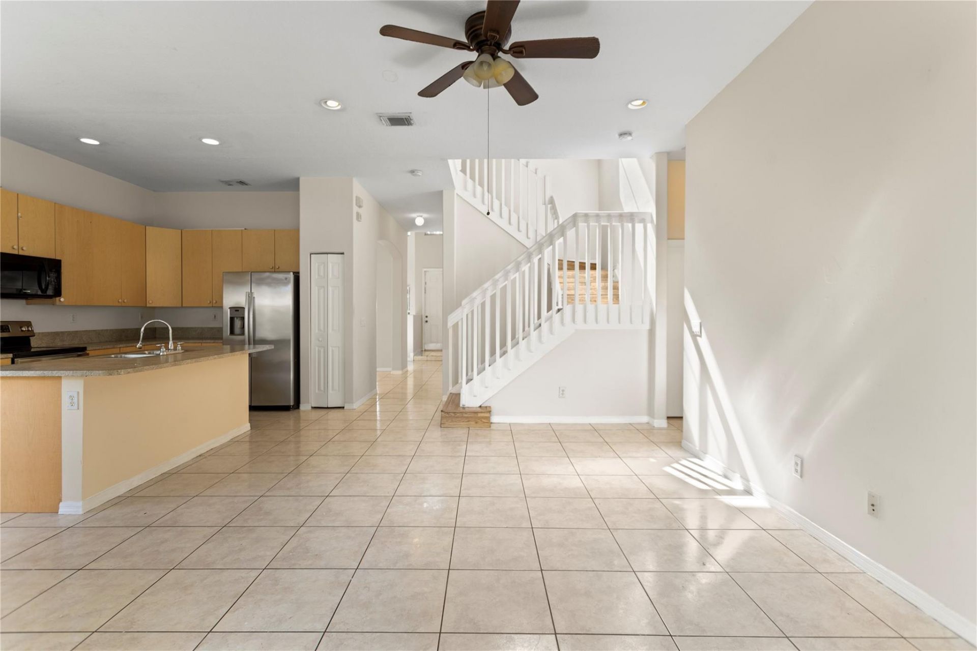 2215 NW 76th Terrace, Pembroke Pines, FL 33024 Photo