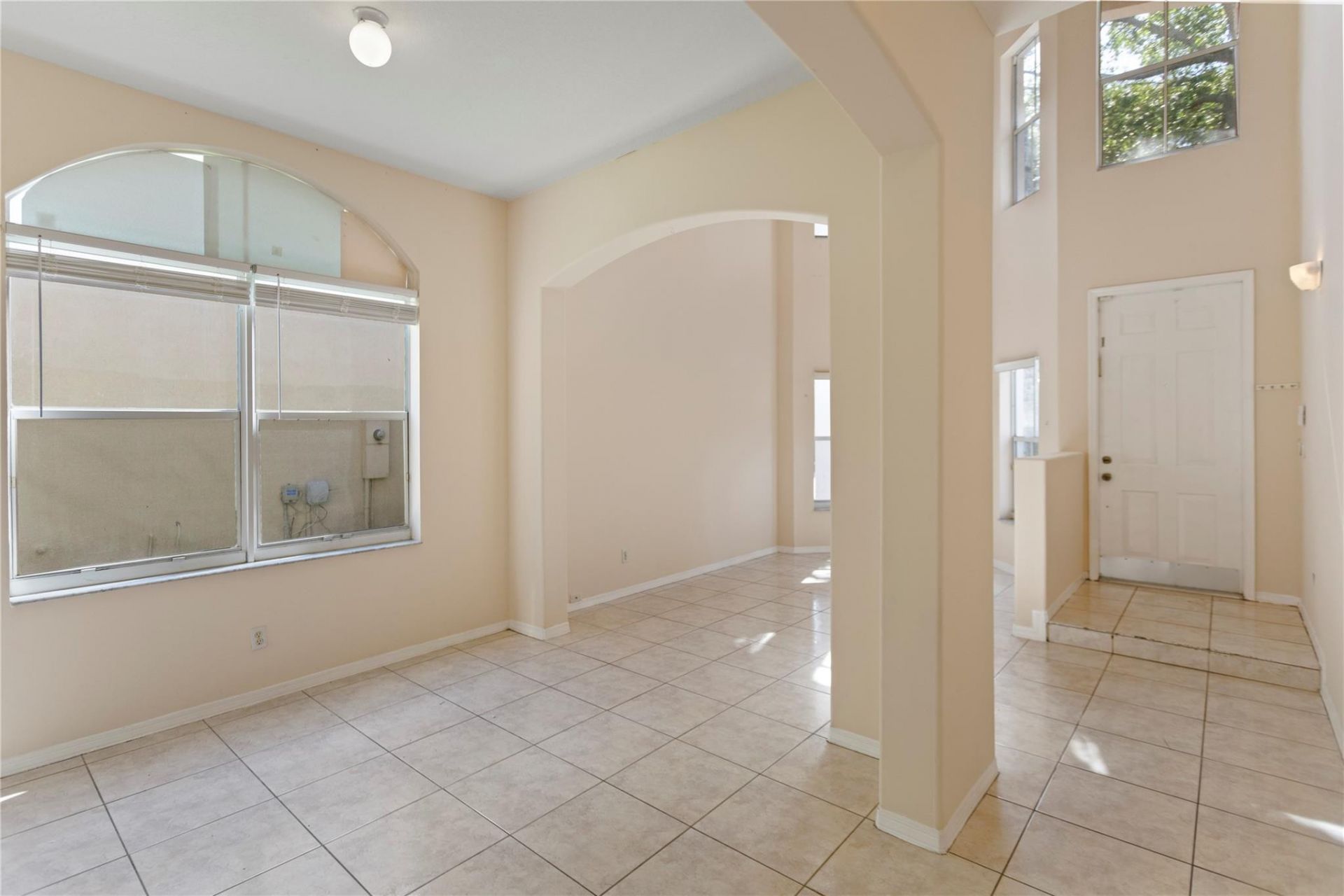 2215 NW 76th Terrace, Pembroke Pines, FL 33024 Photo