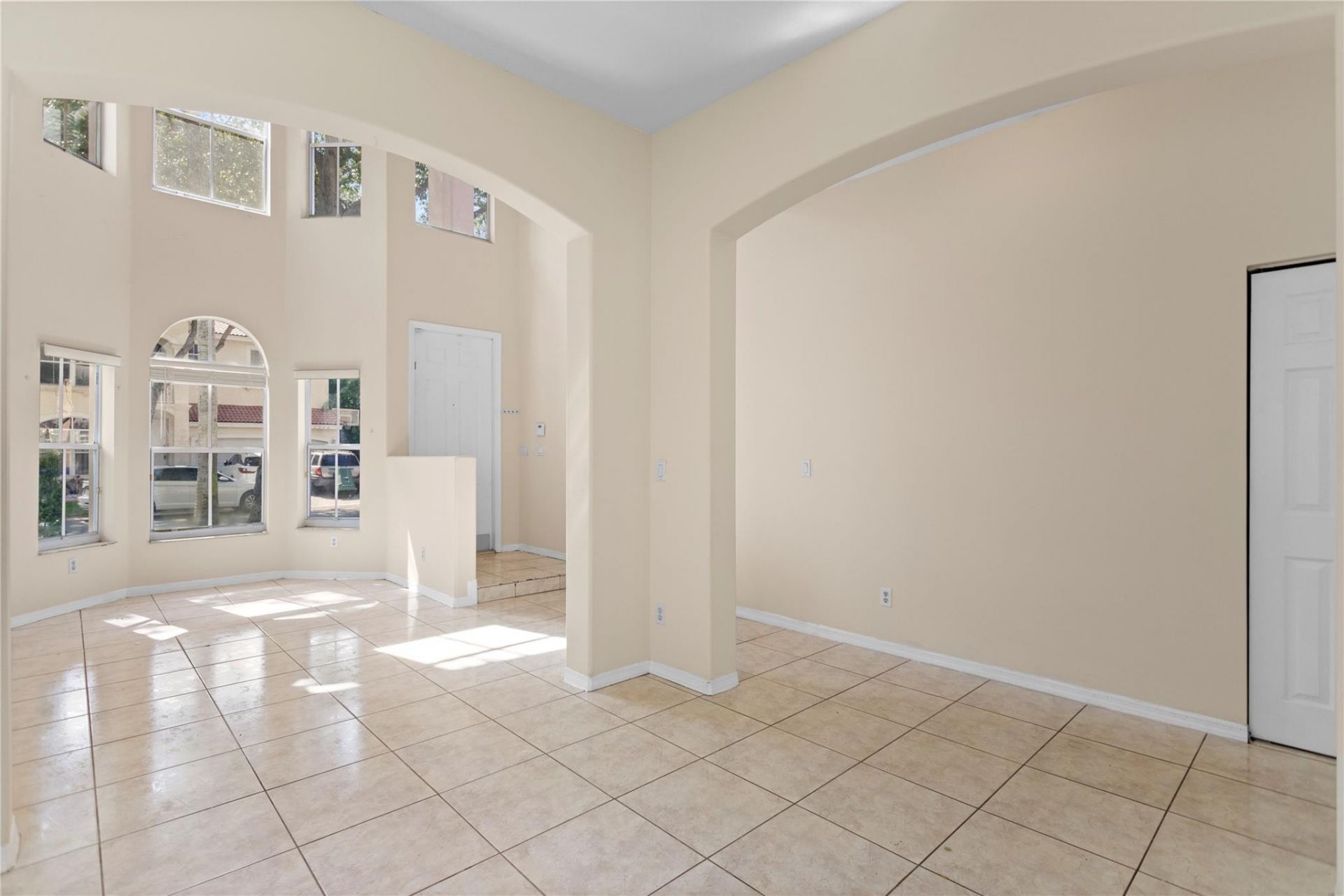 2215 NW 76th Terrace, Pembroke Pines, FL 33024 Photo