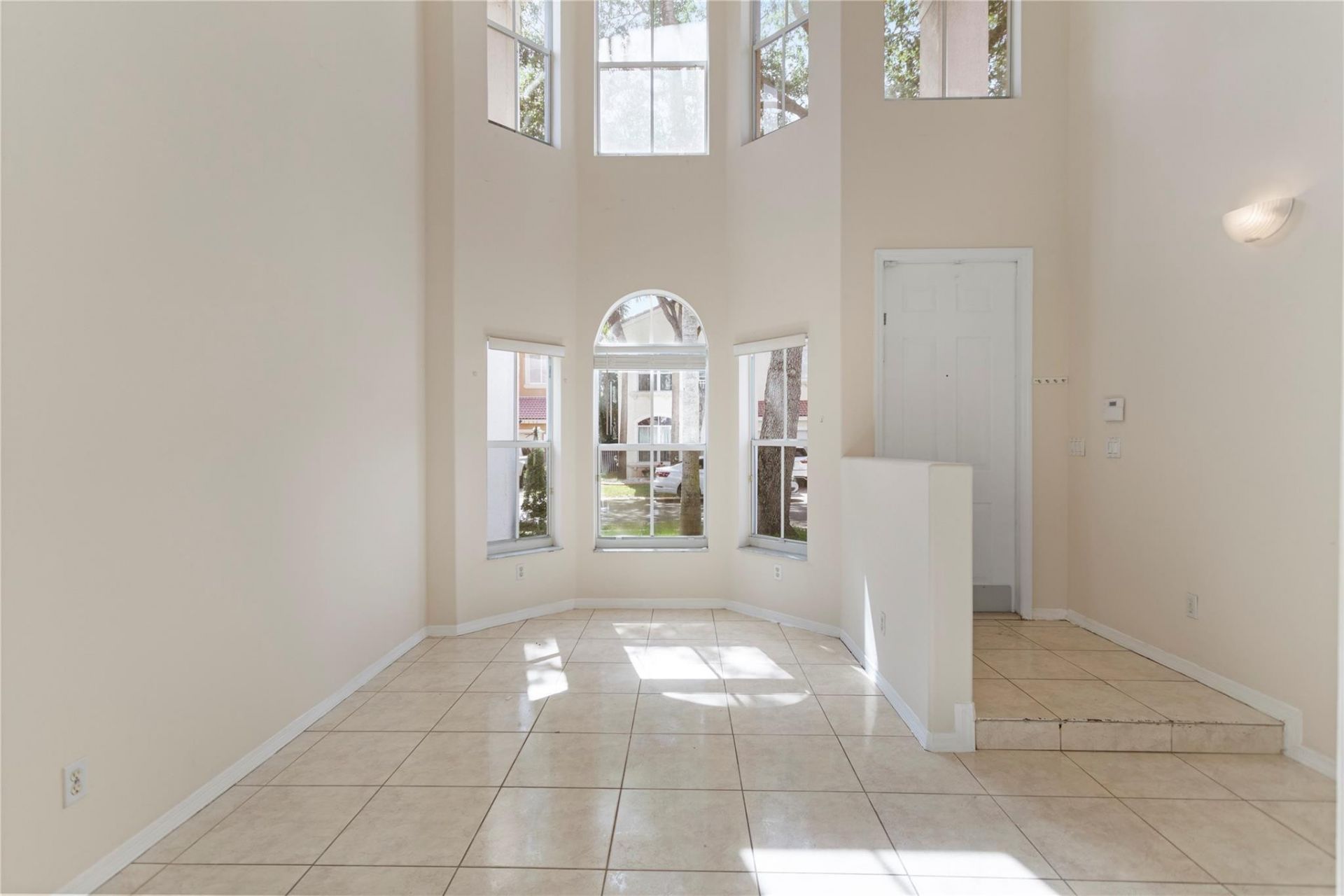 2215 NW 76th Terrace, Pembroke Pines, FL 33024 Photo