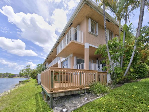 3291 NW 44th Street, Unit 2, Oakland Park, FL 33309