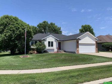 1552 Brewer Drive, Fremont, NE 68025