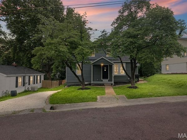 330 Polk Street, Belleville, IL 62220