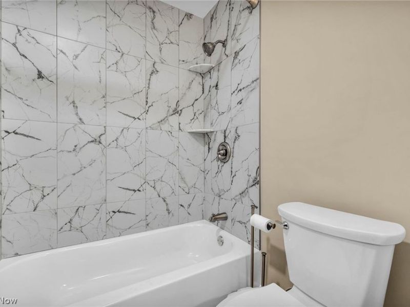 9313 Crestwood Drive, Cleveland, OH 44130 Photo 22