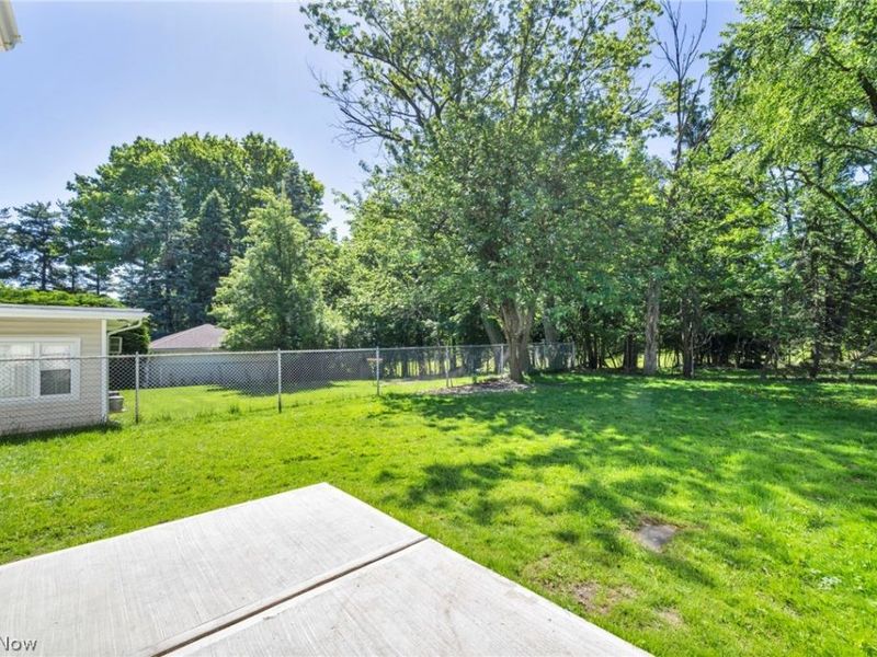 9313 Crestwood Drive, Cleveland, OH 44130 Photo 40