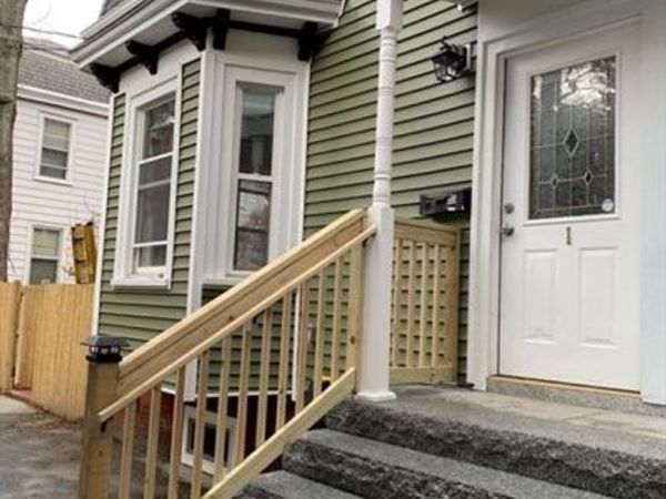 2 Boardman Pl, Unit 2, Cambridge, MA 02139