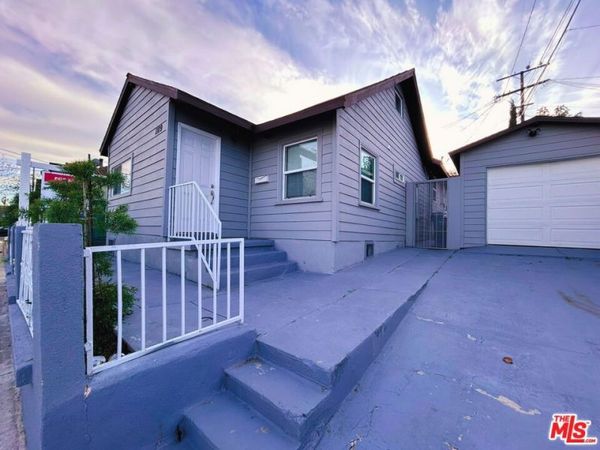 1109 N Chester Avenue, Inglewood, CA 90302