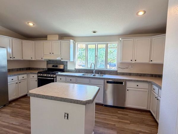 25120 Charina Lane, Homeland, CA 92548
