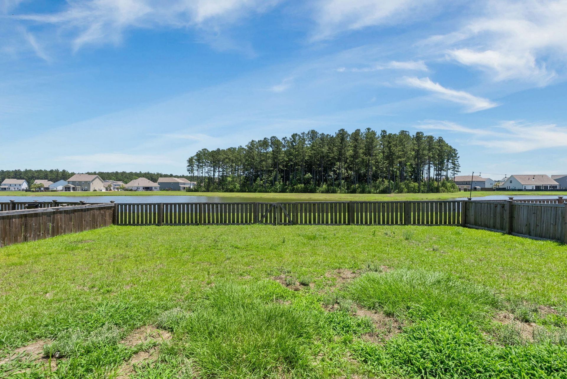 159 Greenwich Drive Photo 35