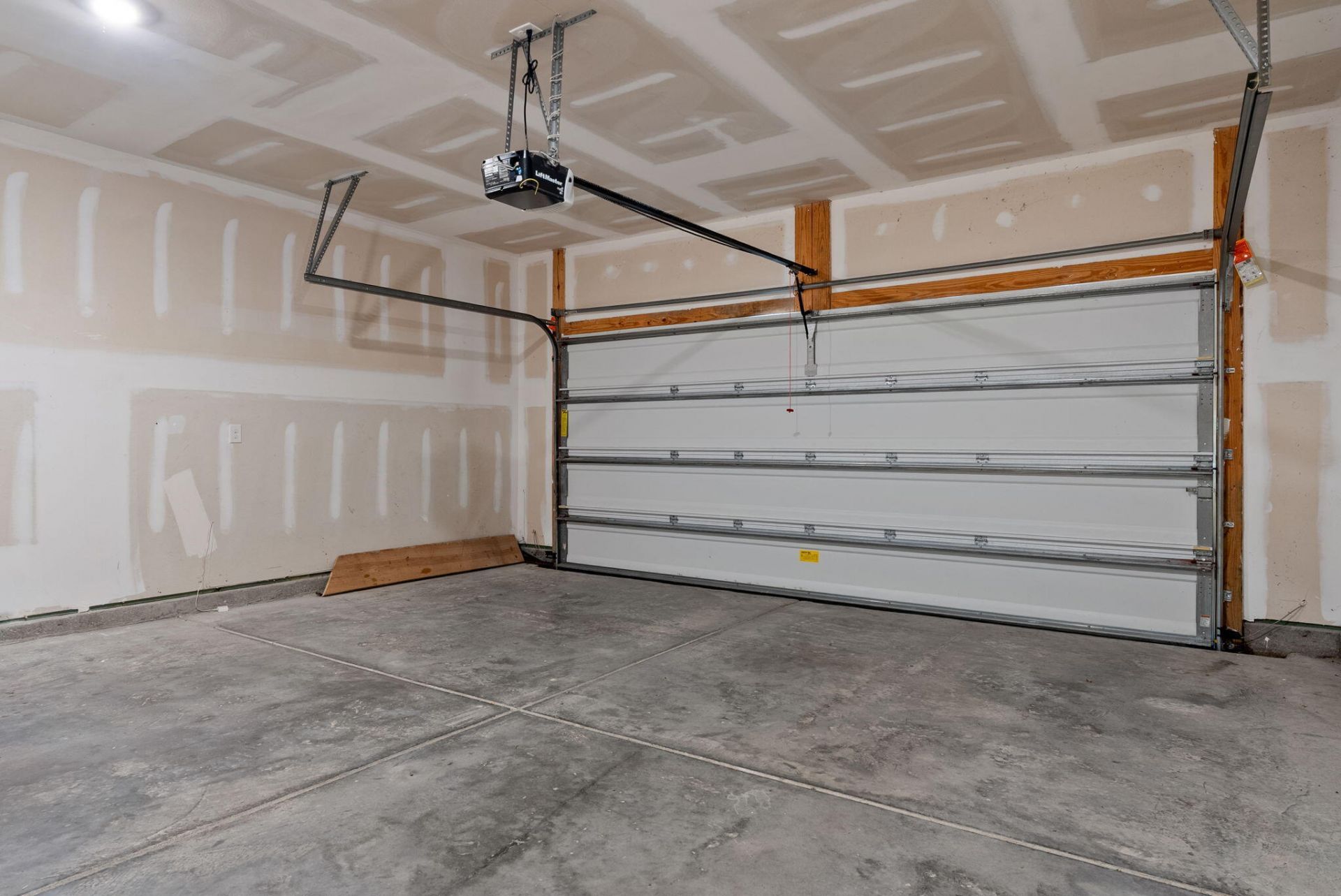 159 Greenwich Drive Photo 38