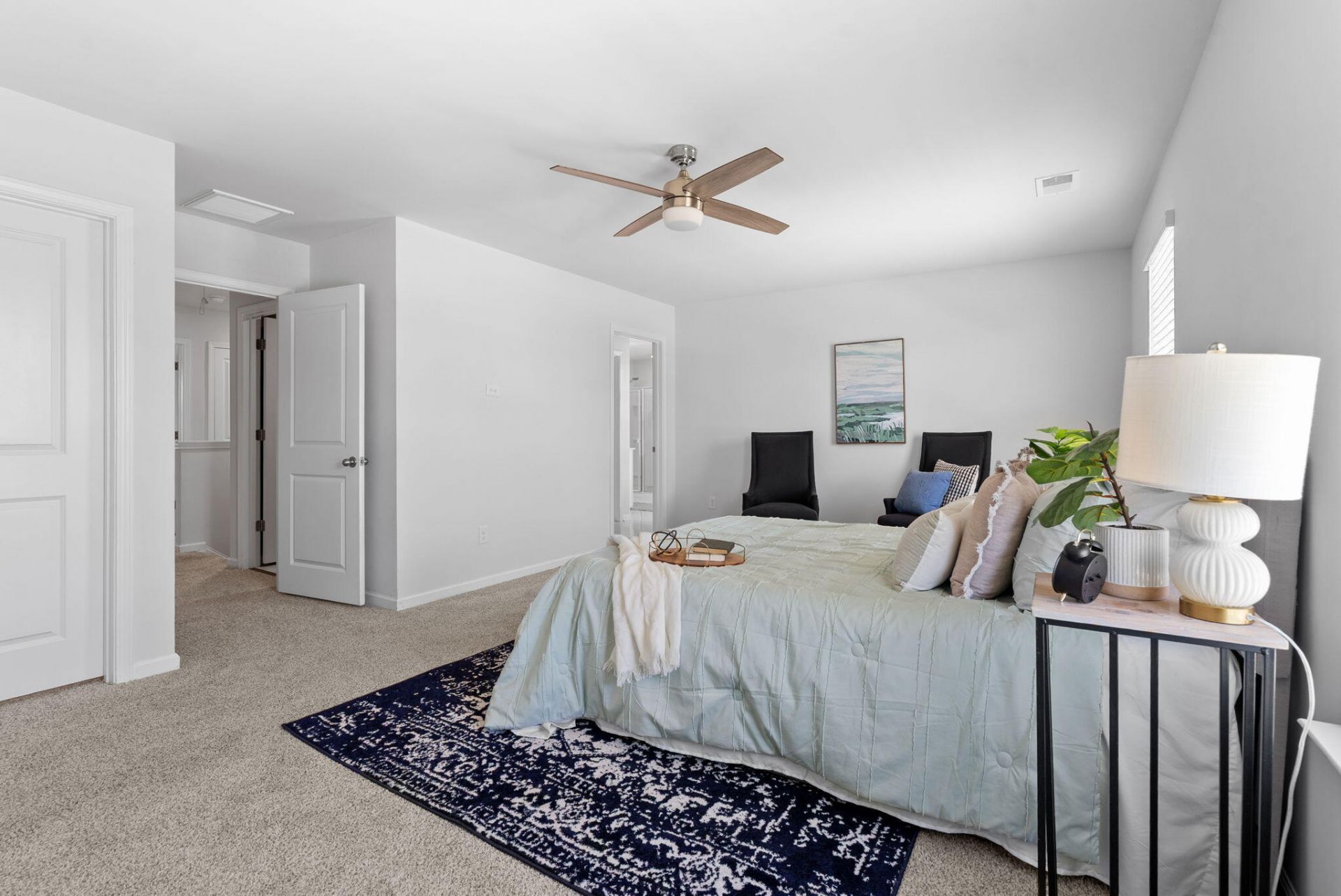 159 Greenwich Drive Photo 4