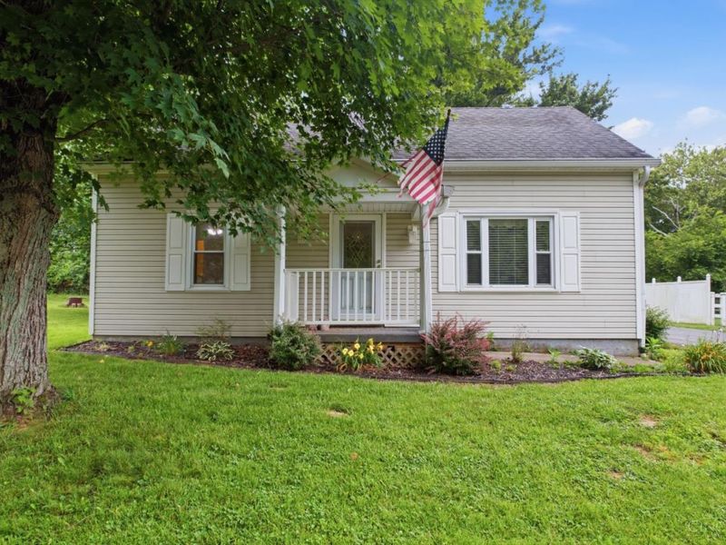 614 E Grant Avenue, Georgetown, OH 45121 Photo 2