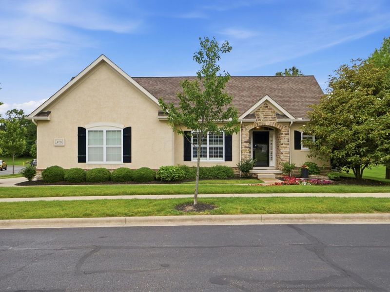 4735 Medalist Court, Westerville, OH 43082 Photo 3