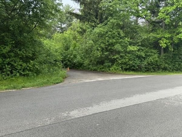 1745 W Dean Rd, River Hills, WI 53217
