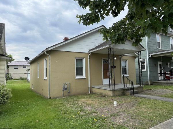 1513 Lavalette Avenue, Elkins, WV 26241