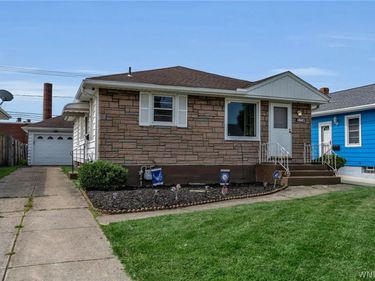 178 Oakridge Avenue , Buffalo, NY 14217