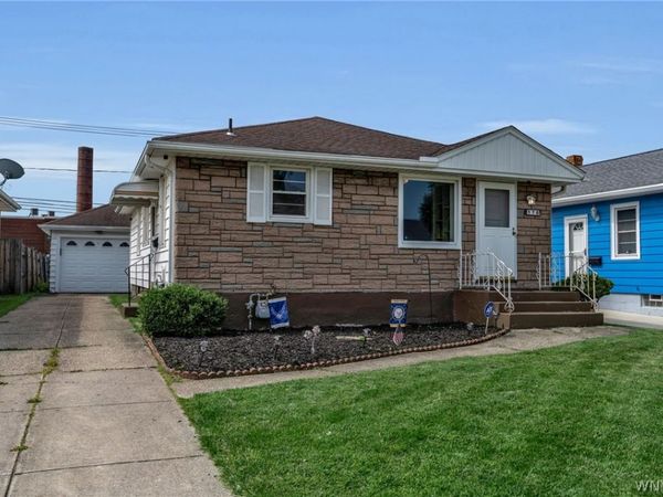 178 Oakridge Avenue , Buffalo, NY 14217