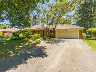 180 Overbrook Road, Rochester, NY 14618
