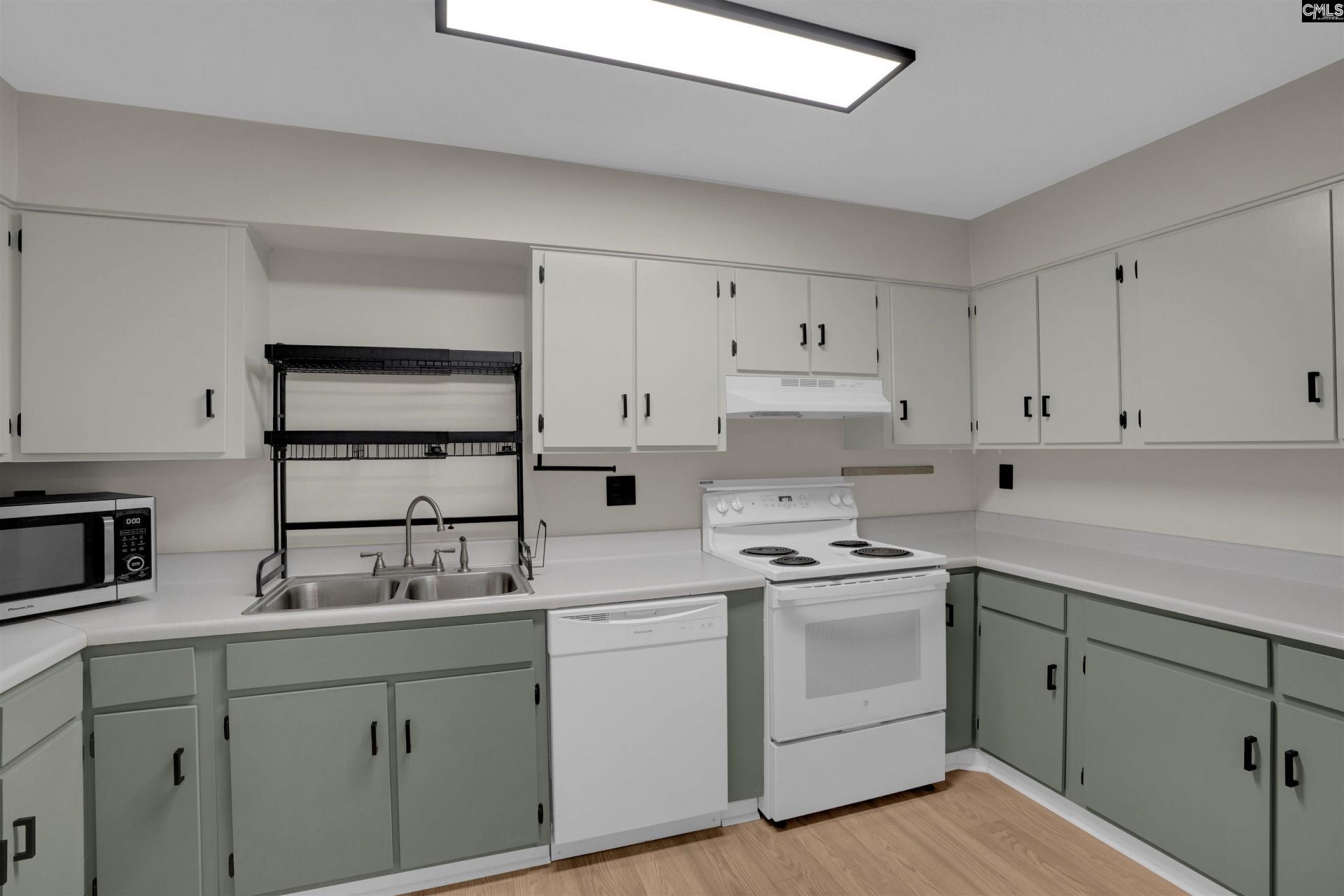 1100 Skyland Drive  Photo 11