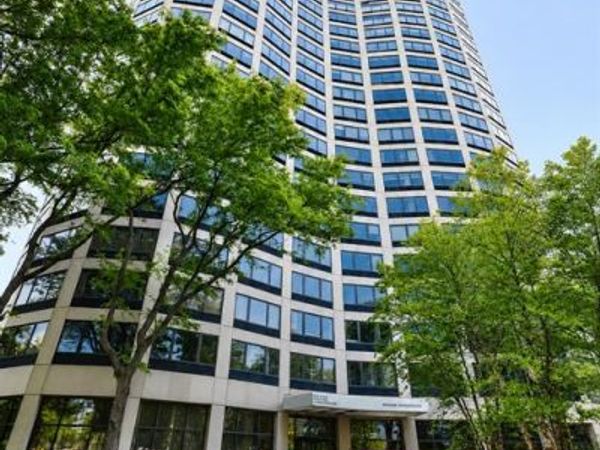 5000 Town Center , Southfield, MI 48075