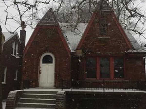 8229 Carlin Street , Detroit, MI 48228