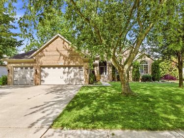 3422 Woodfield Boulevard , China Twp, MI 48054