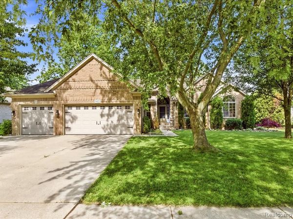 3422 Woodfield Boulevard , China Twp, MI 48054