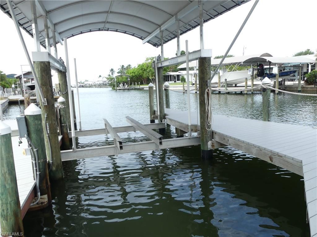 2371 Sycamore St , Saint James City, FL 33956 Photo