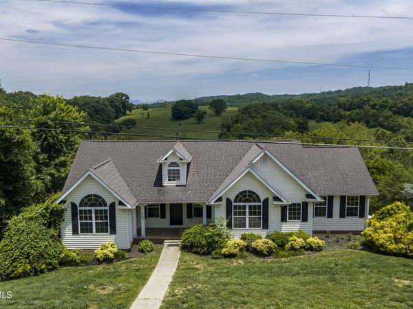 150 West Hills Drive, Mosheim, TN 37818