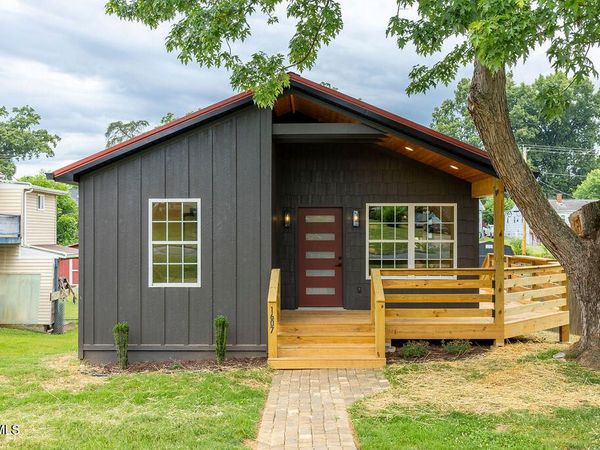 1607 East Watauga Avenue, Johnson City, TN 37601