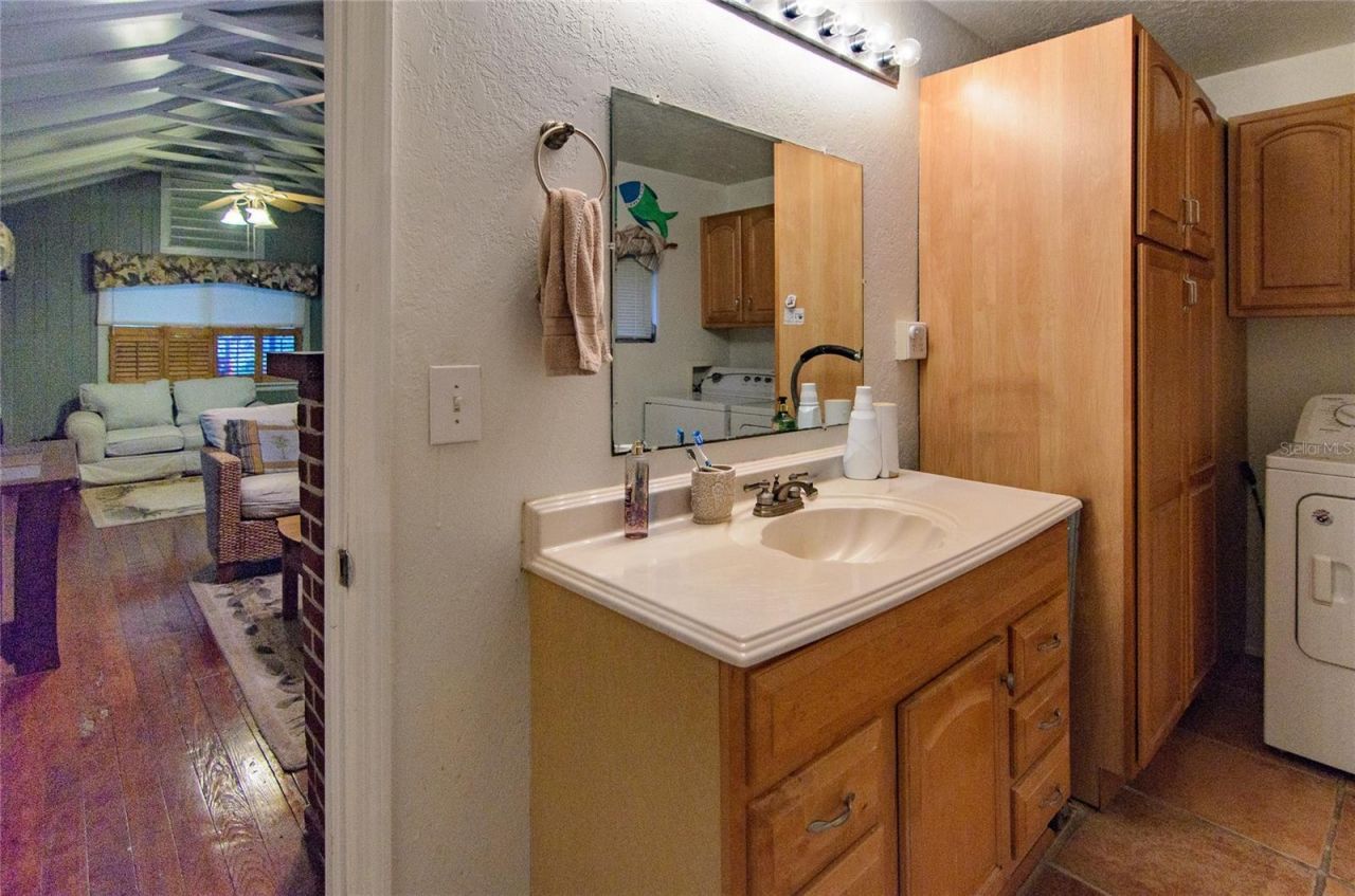 257 Desoto Avenue, De Leon Springs, FL 32130 Photo