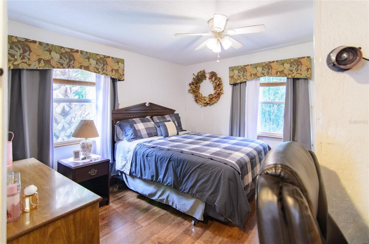 257 Desoto Avenue, De Leon Springs, FL 32130 Photo