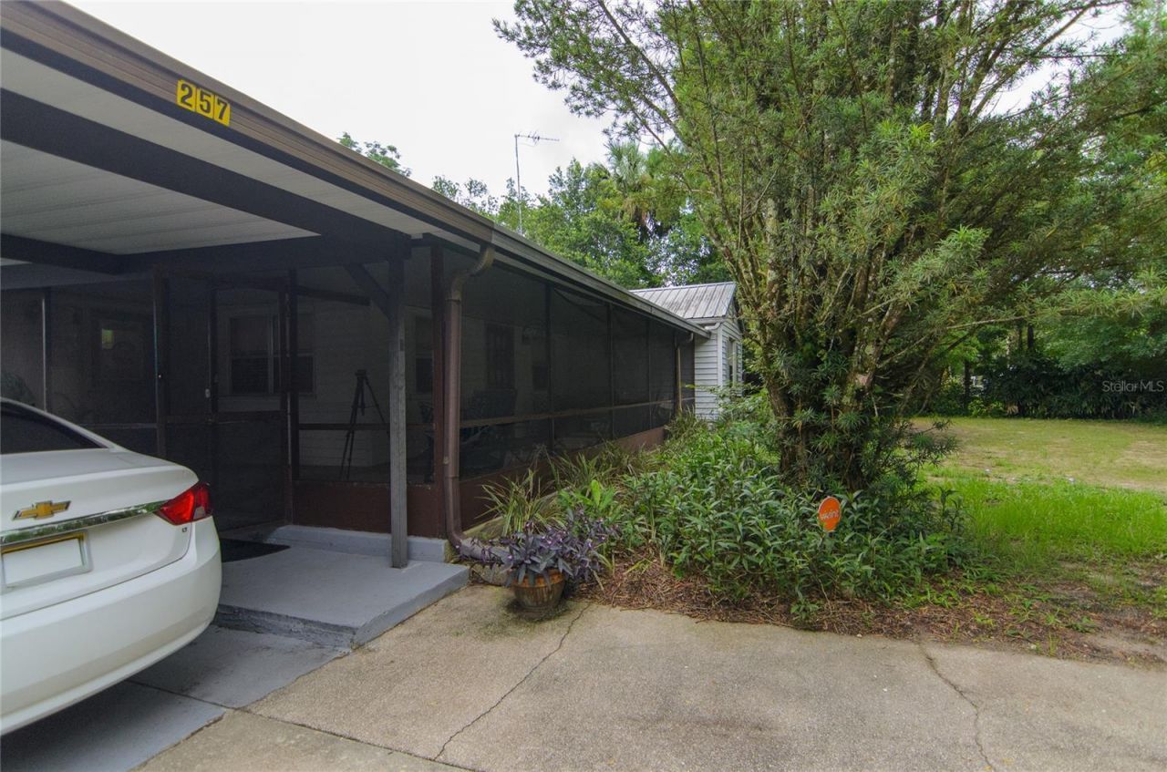 257 Desoto Avenue, De Leon Springs, FL 32130 Photo