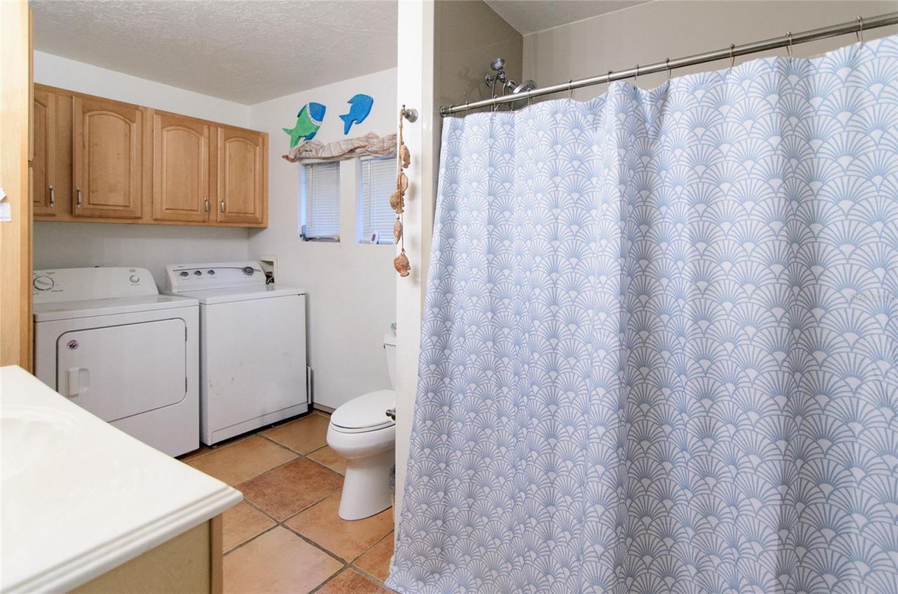 257 Desoto Avenue, De Leon Springs, FL 32130 Photo