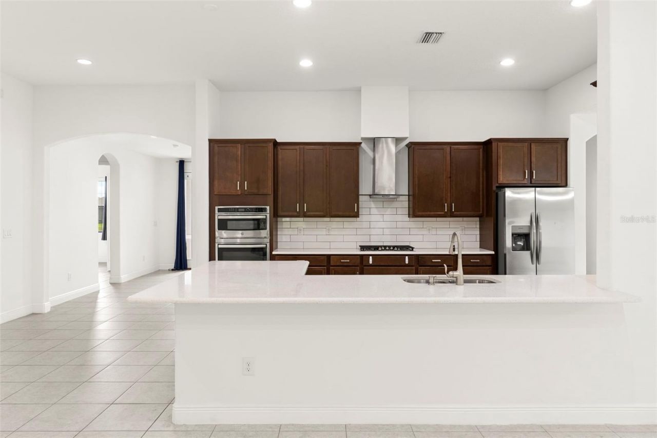 3918 Gaviota Drive , Sun City Center, FL 33573 Photo