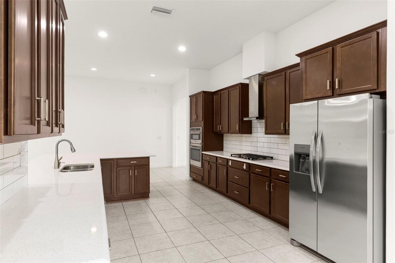 3918 Gaviota Drive , Sun City Center, FL 33573 Photo