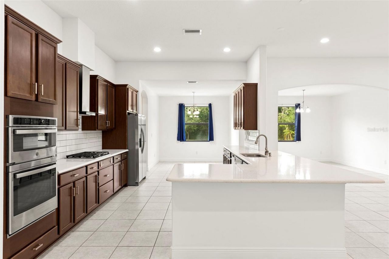 3918 Gaviota Drive , Sun City Center, FL 33573 Photo